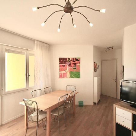 Darsena Apartment Линяно Сабиадоро Екстериор снимка