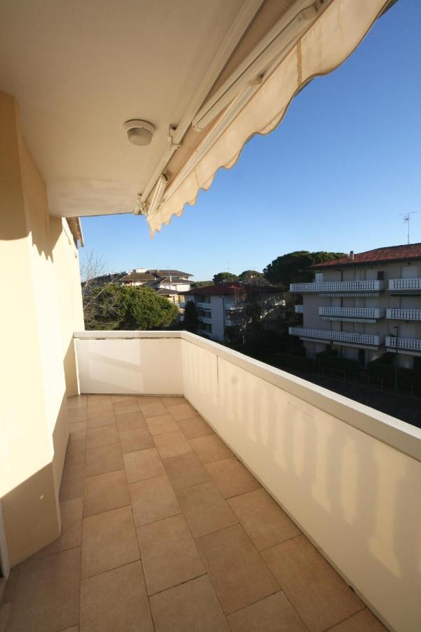 Darsena Apartment Линяно Сабиадоро Екстериор снимка
